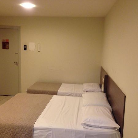 Hotel Central Каруару Екстериор снимка