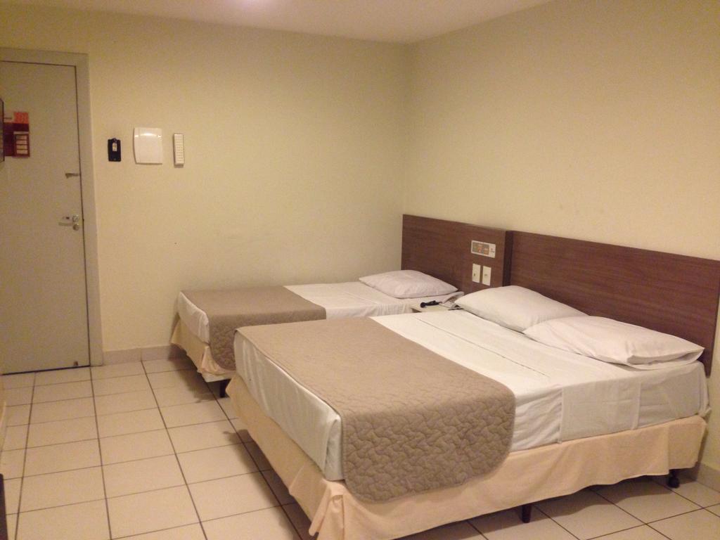 Hotel Central Каруару Екстериор снимка