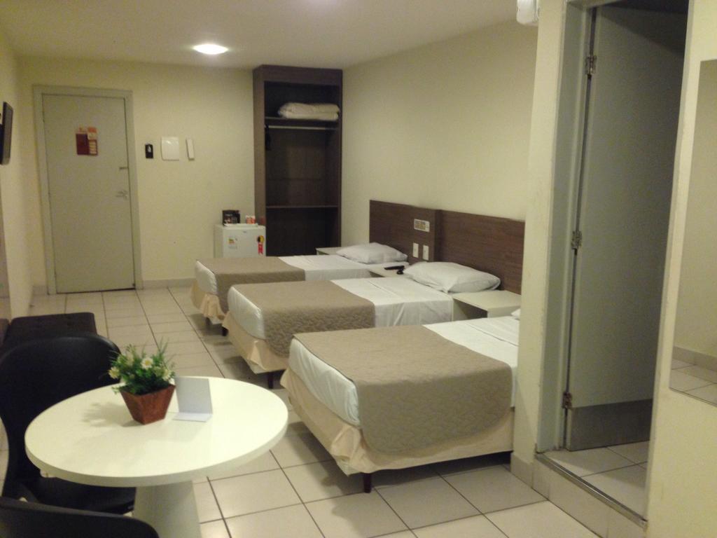 Hotel Central Каруару Екстериор снимка